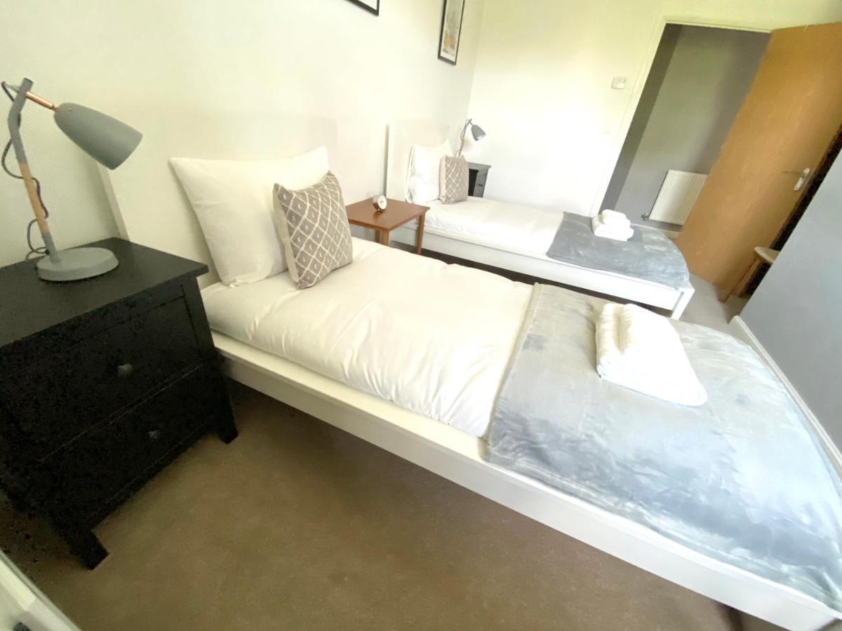 Home Crowd Luxury Apartments ดอนคาสเตอร์ ภายนอก รูปภาพ